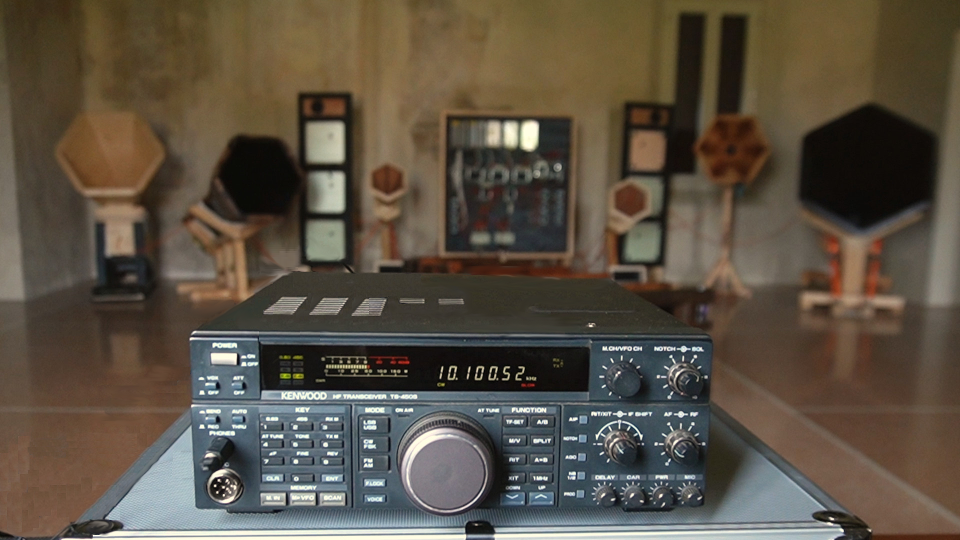 To Communicate - Live performance by Andrea Gava aka Andreij Rublev